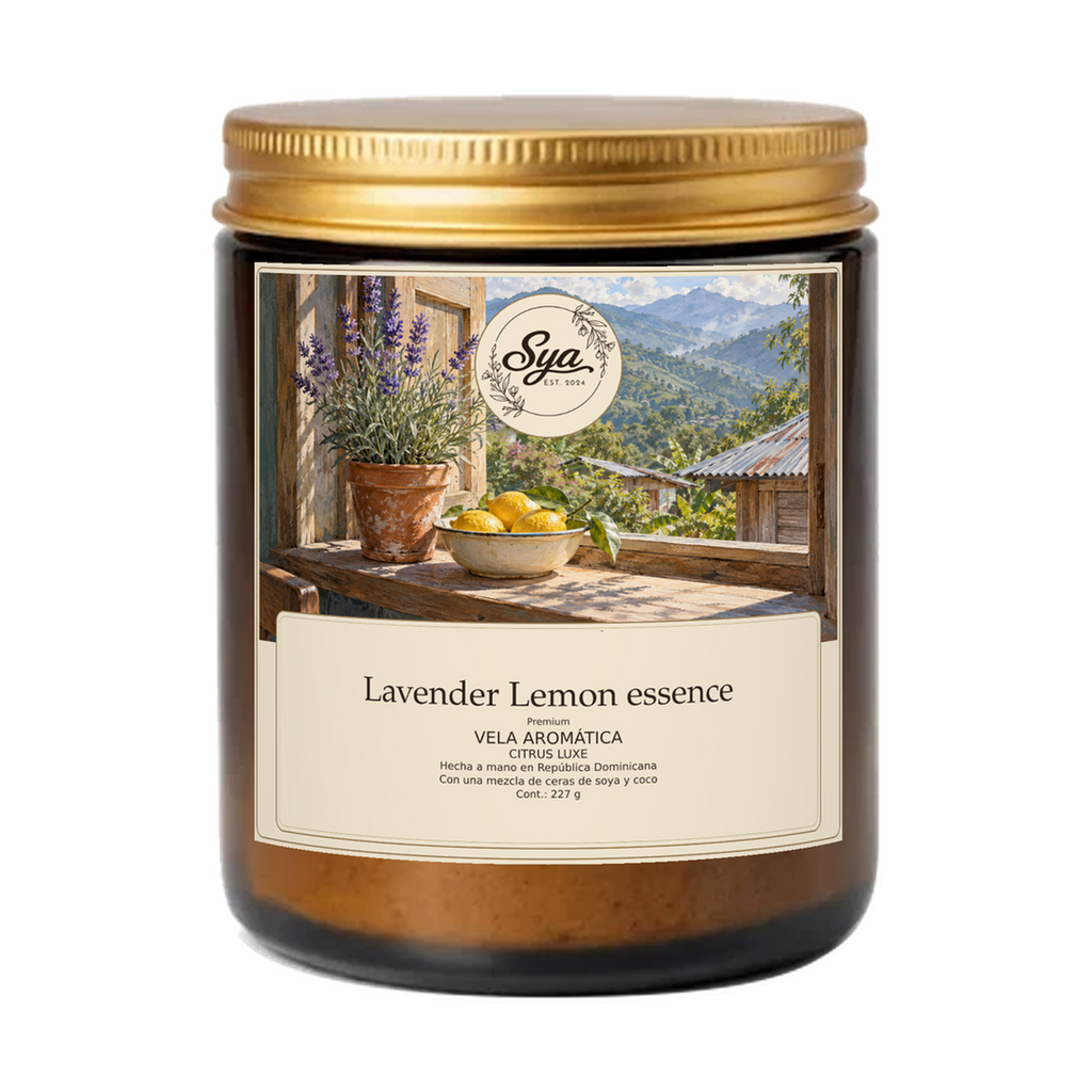 Vela Sya Lavender Lemon essence de Citrus Luxe en frasco ámbar sobre fondo transparente.