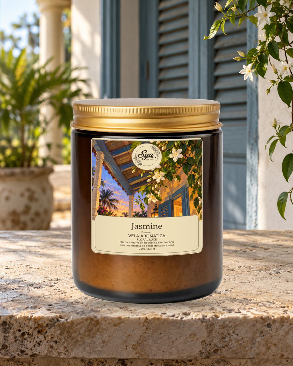 Vela Sya Jasmine de Floral Luxe en escena ambiental.