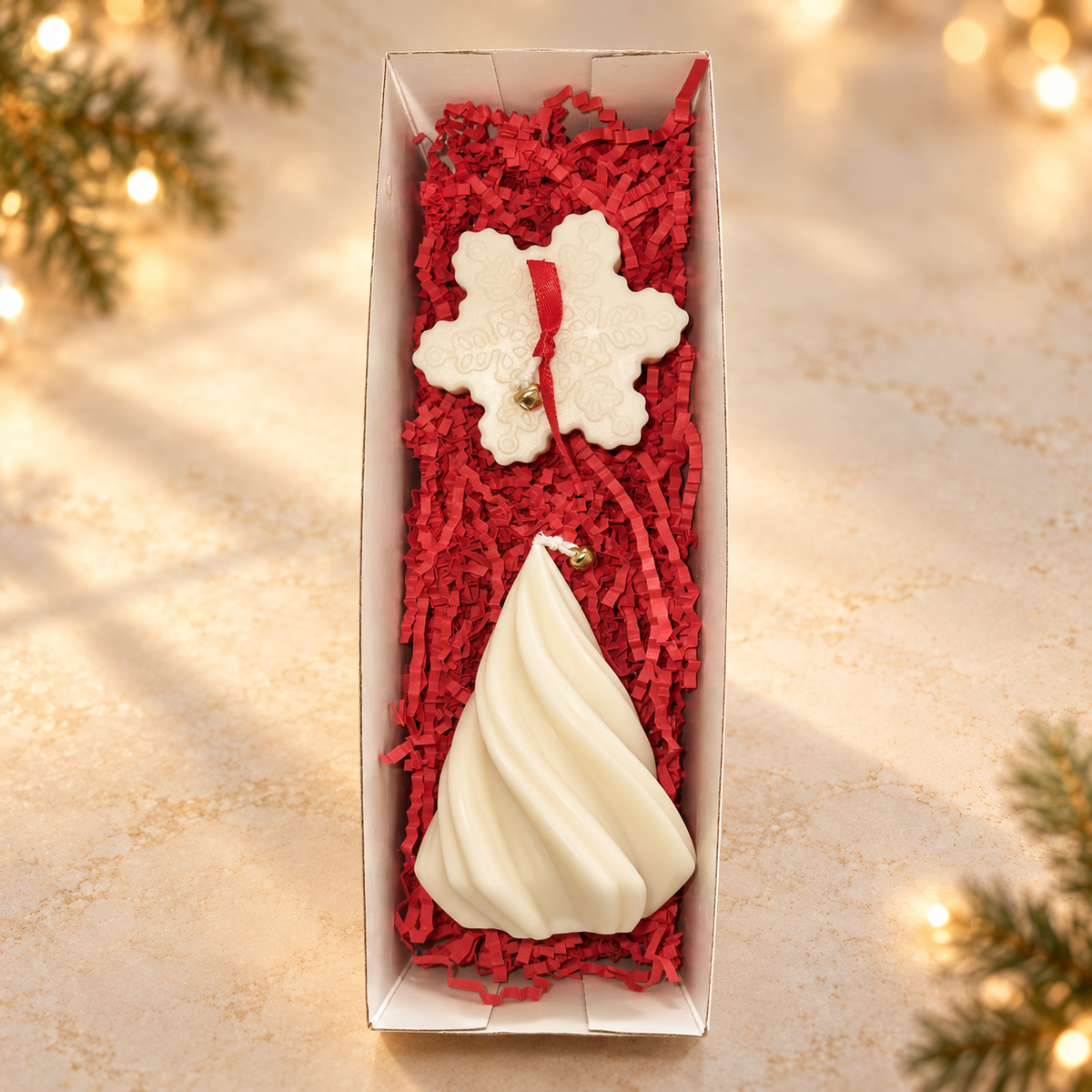 Copo y árbol espiral · propuesta visual de la colección Navidad de Sya.